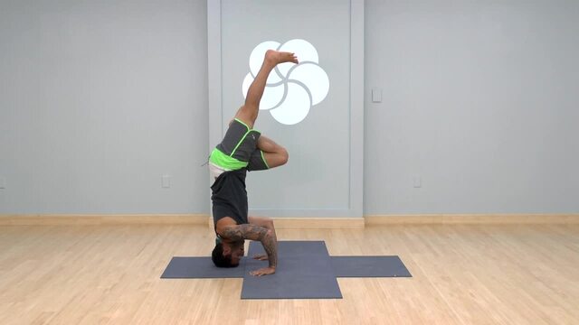 Eka Pada Bakasana Tutorial