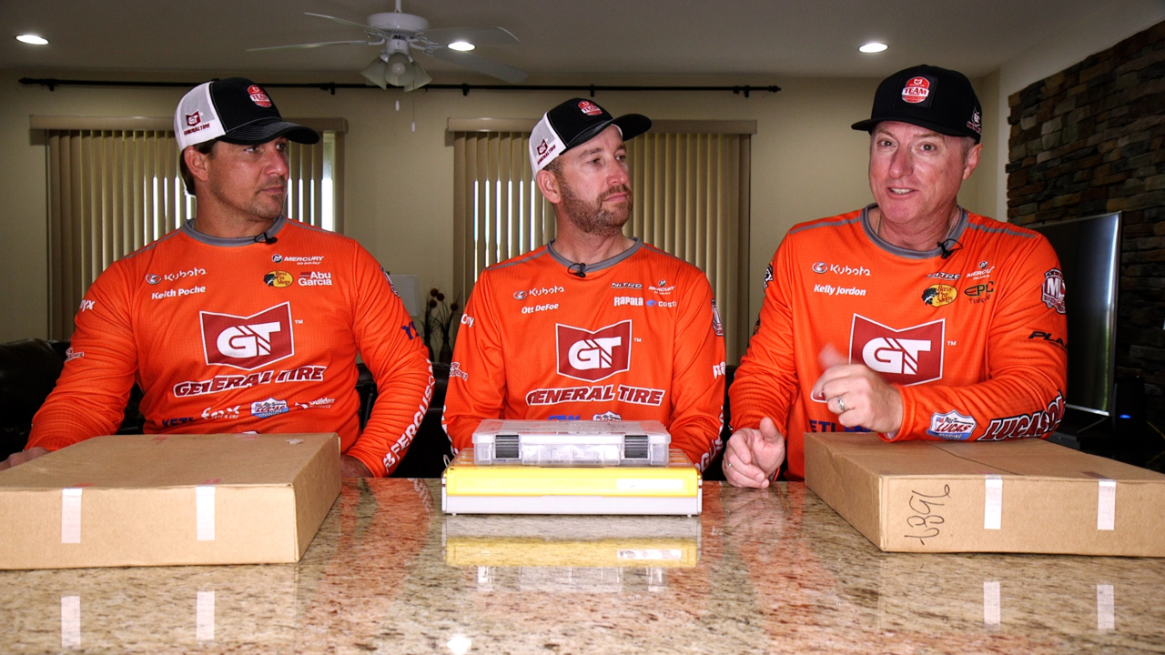 A behind-the-scenes look at Team Kubota's strategy session - Major League  Fishing