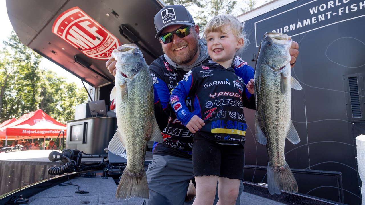 Tackle Warehouse Pro Circuit – Douglas Lake Day 1 weigh-in (5/8