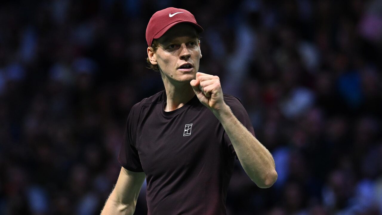 Hot Shot: Sinner & Auger-Aliassime put on a show in Paris final