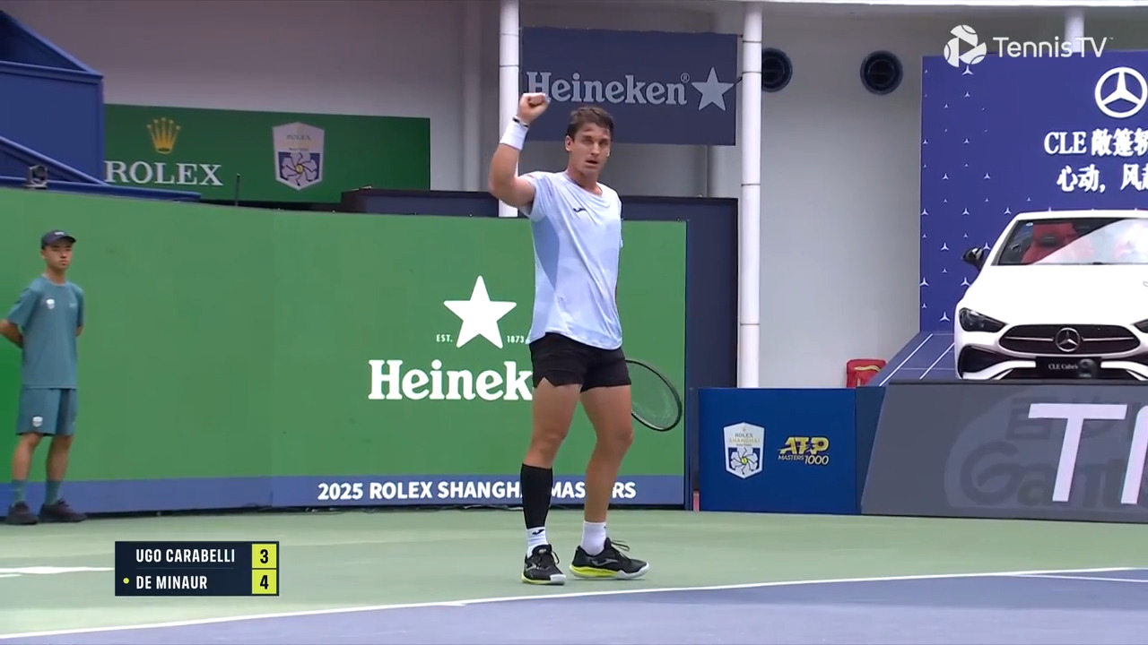 Hot Shot: Take that, says Ugo Carabelli to De Minaur in Shanghai!
