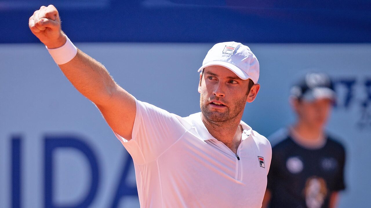 Highlights: Qualifier Halys downs Struff to reach first ATP Tour final in Gstaad