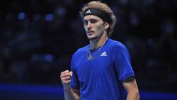 Hot Shot: Zverev Demonstrates His Hand Skills