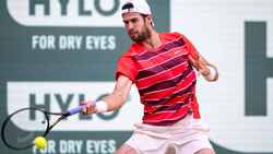 Hot Shot: Khachanov rips huge forehand winner in Halle 