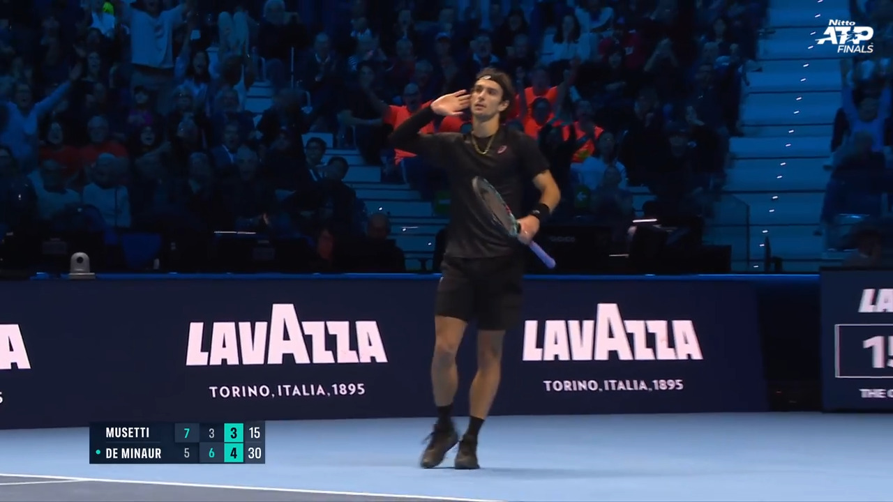 Hot Shot: Musetti delivers devastating pass to fire up Nitto ATP Finals 2025 crowd
