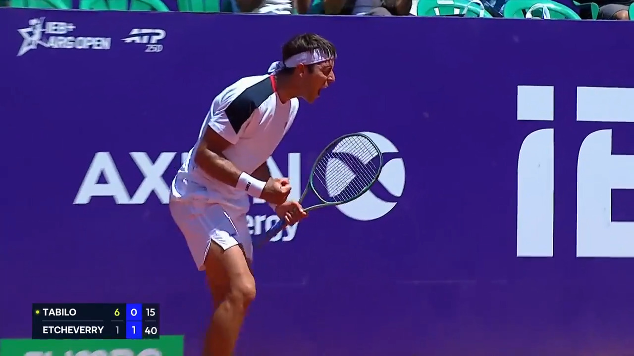 Hot Shot: Etcheverry raises the roof in Buenos Aires 2026!