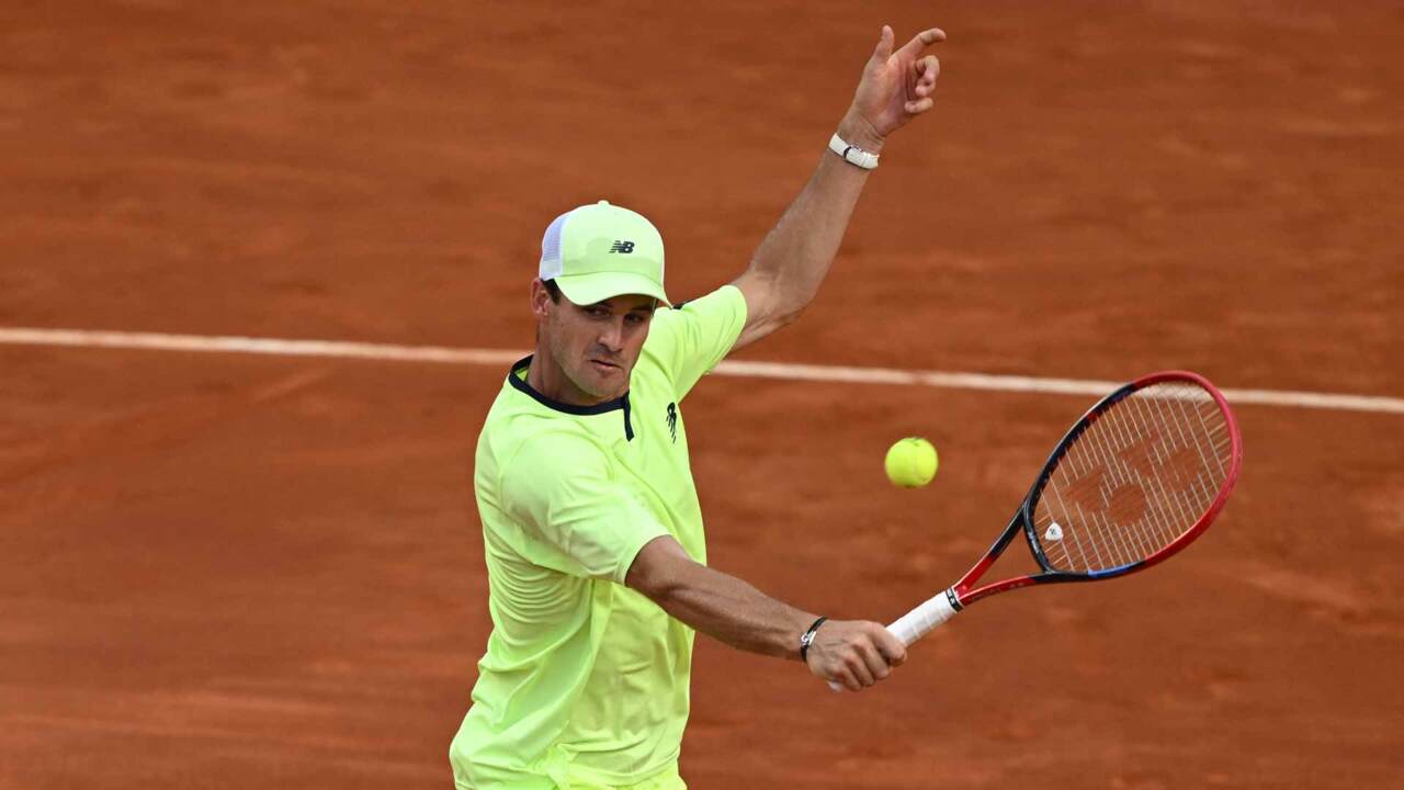 Highlights: Paul dispatches defending champ Medvedev in Rome
