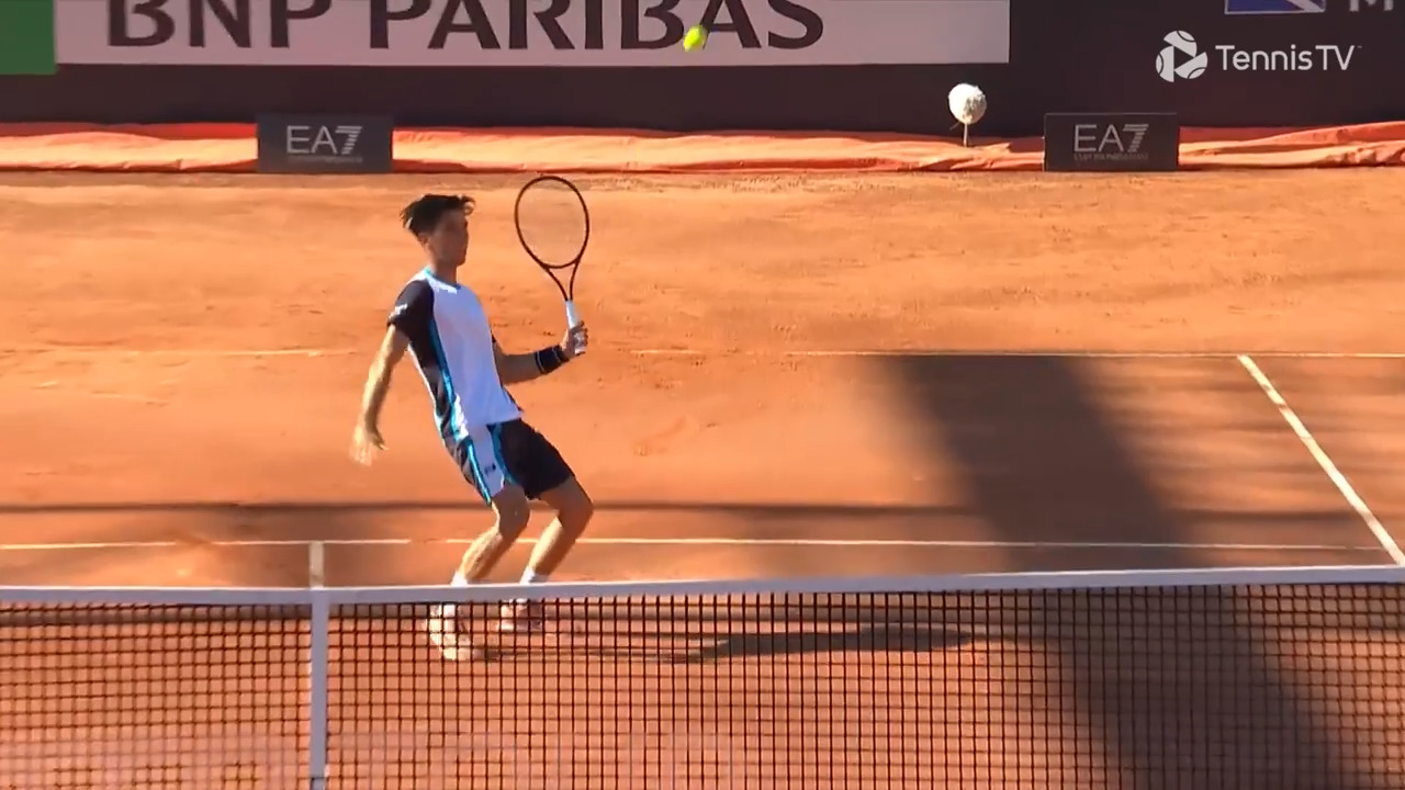 Hot Shot: Mensik catches a net cord... but Gigante reacts in Rome!