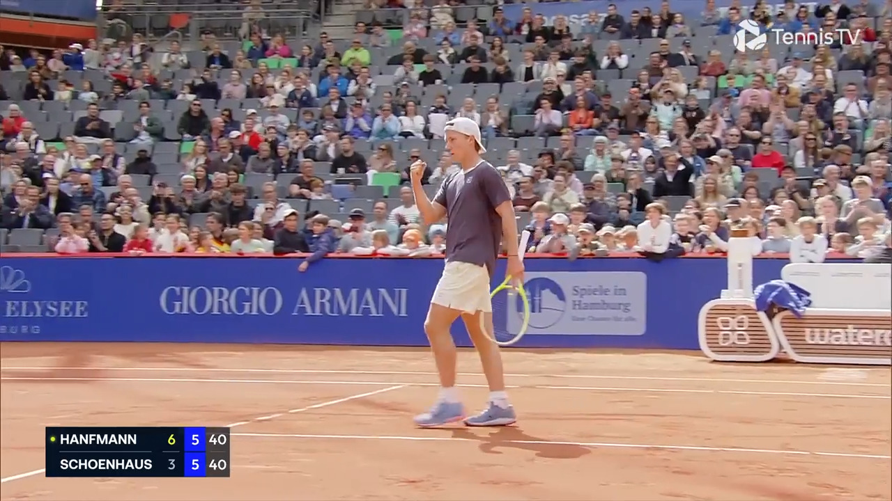 Hot Shot: #NextGenATP Schoenhaus goes old school with Hamburg 2026 net play