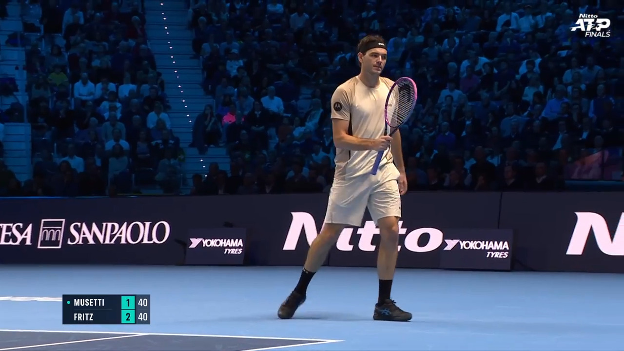 Hot Shot: Fritz punches backhand winner in Turin