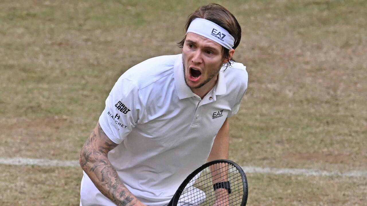 Watch Alexander Bublik power a stunning winner to break serve on Sunday in the final at the Terra Wortmann Open. Watch live & on demand at TennisTV.com.