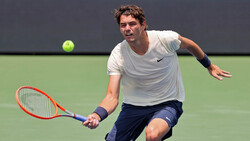 Hot Shot: Fritz Gana El Punto Dos Veces Ante Isner En Atlanta