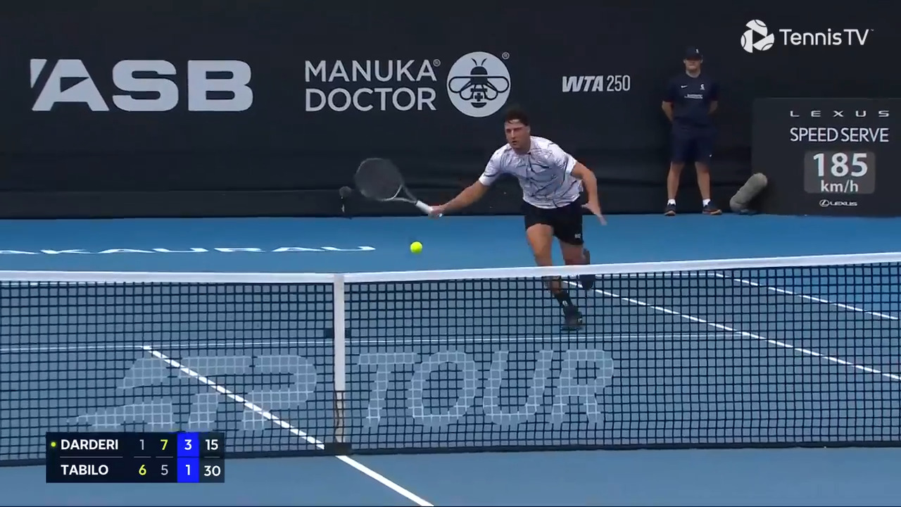 Hot Shot: Darderi carves 'outrageous angle' to clinch 23-ball rally in Auckland