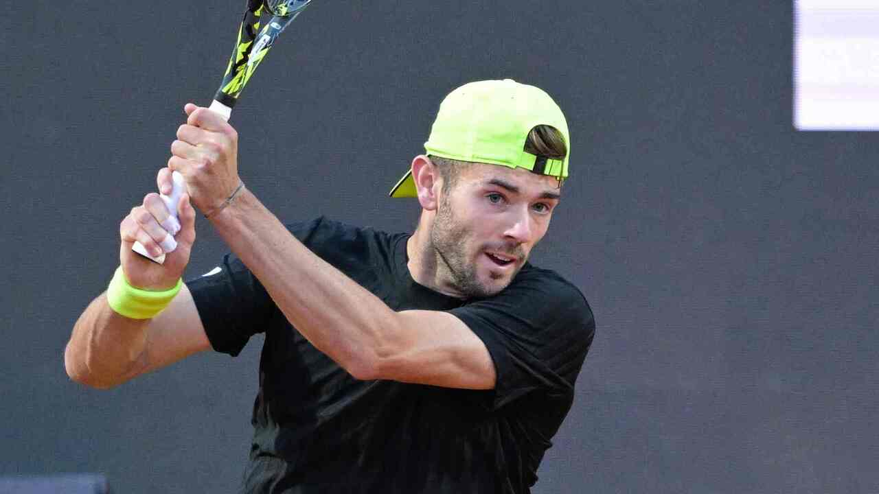 Hot Shot: Fearnley's delightful touch flummoxes Berrettini in Rome
