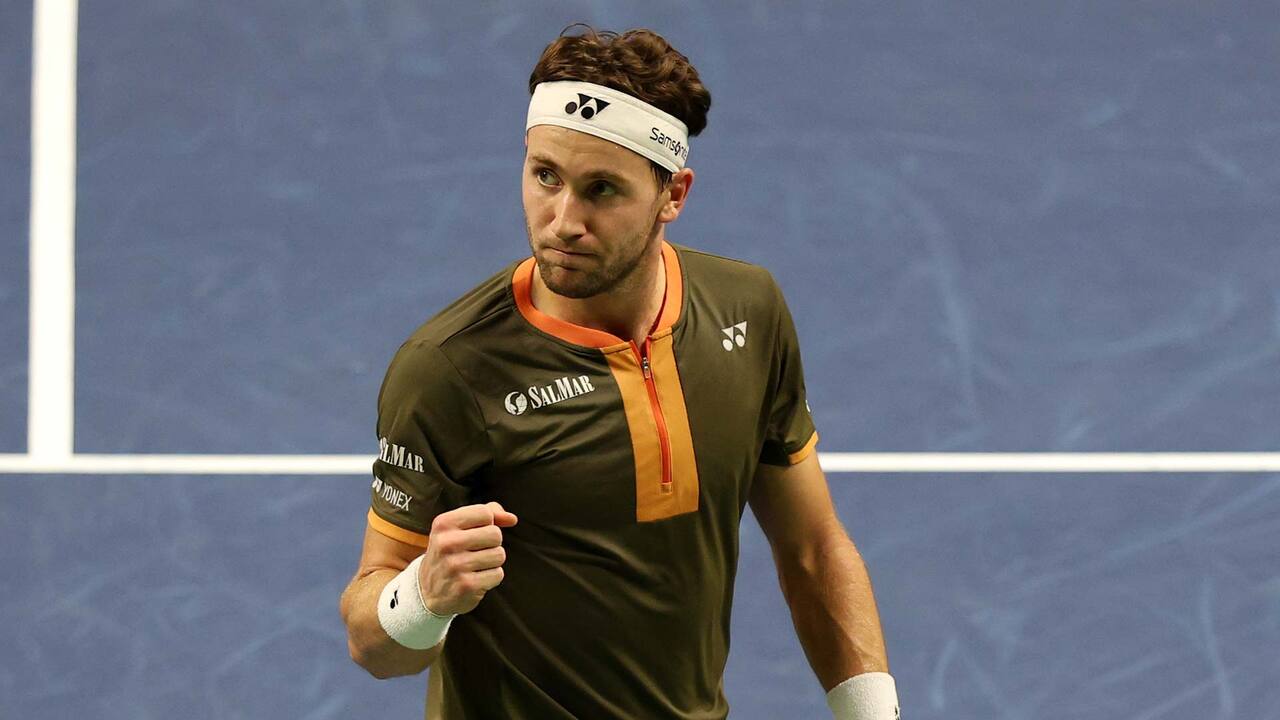 Hot Shot: How on earth did Ruud win that point in Stockholm?!