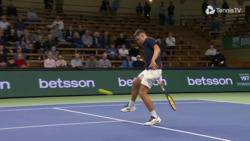 Hot Shot: Majchrzak's tweener in Stockholm is shot of the year contender! 
