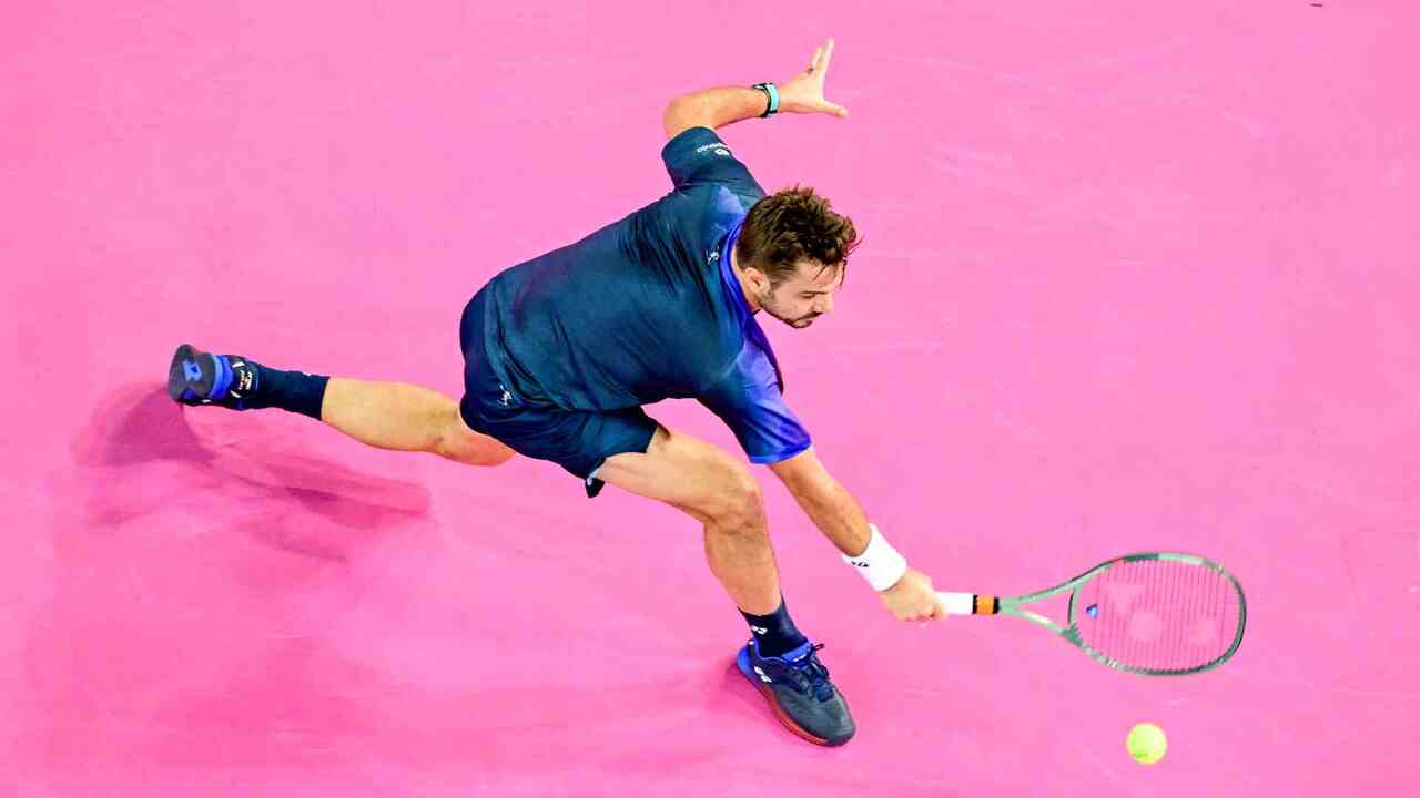 Hot Shot: Wawrinka's wicked backhand angle in Montpellier