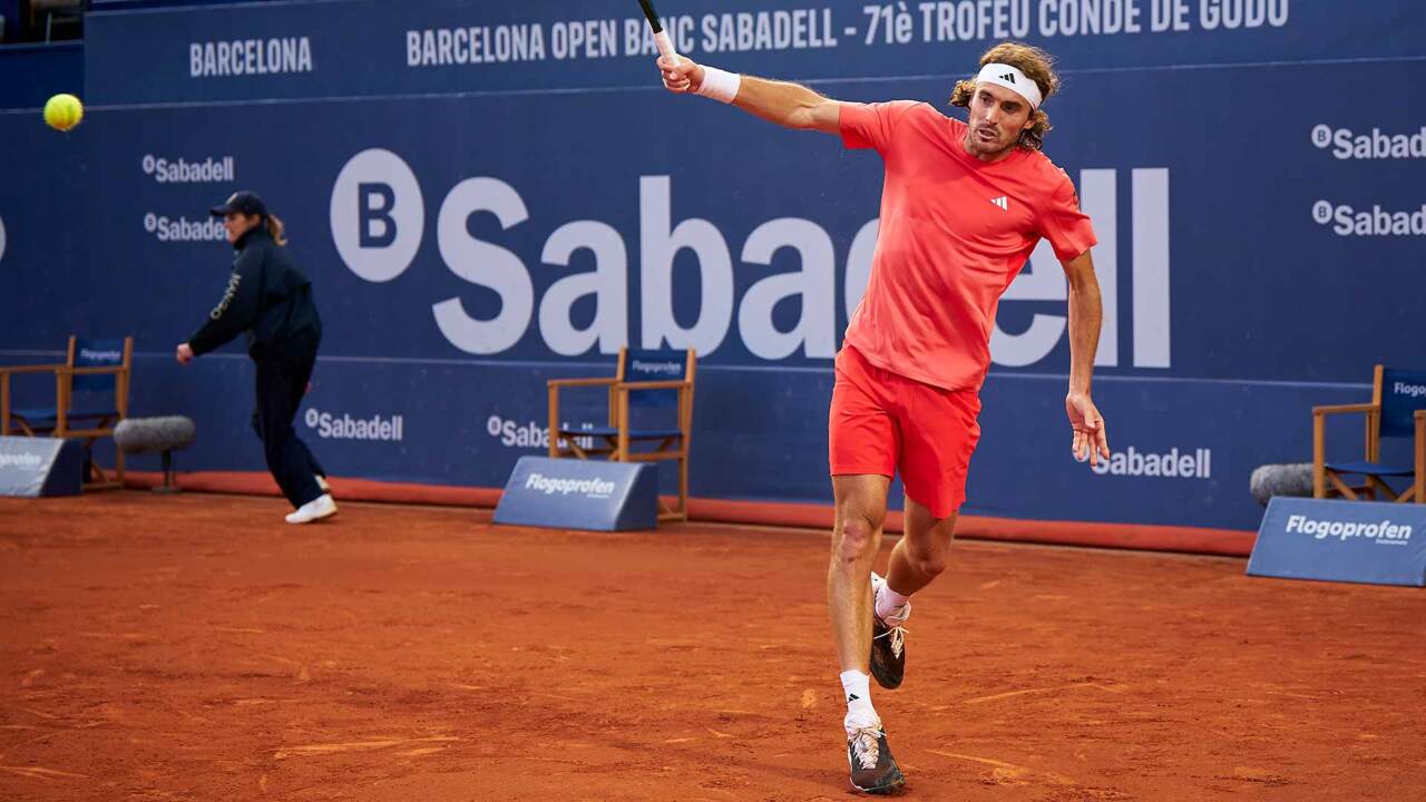 Highlights: Tsitsipas beats Carballes Baena in Barcelona for eighth straight win