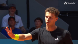 Hot Shot: Cerundolo apologises to Auger-Aliassime after 'sneaky good' dropper in Madrid