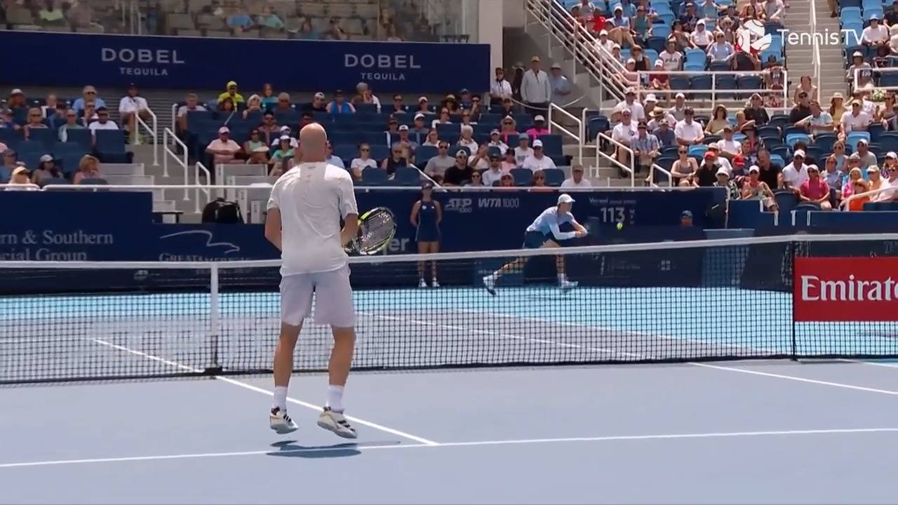 Hot Shot: Sinner's stunning backhand from way down town in Cincinnati