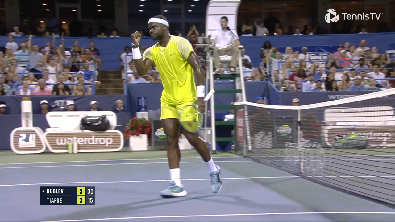 Hot Shot: Tiafoe dominates the net with lightning reflexes in Washington 2024