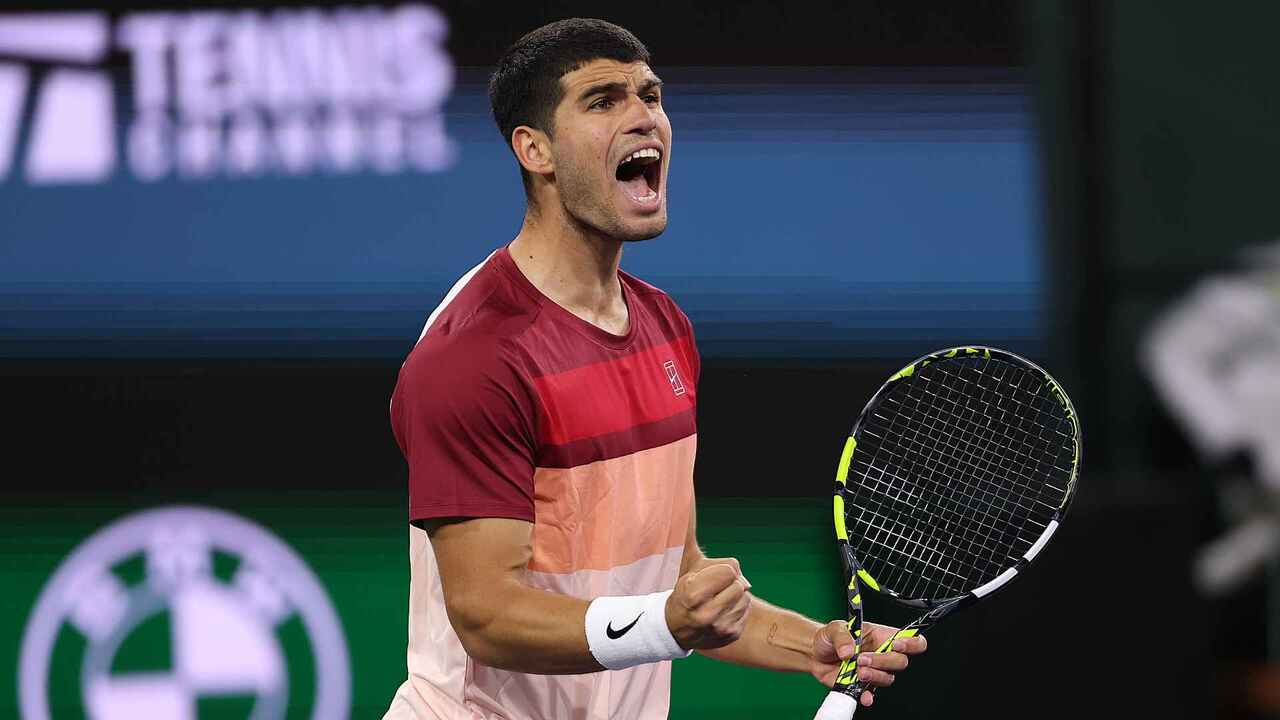 Highlights: Alcaraz edges Cerundolo, storms into Indian Wells SFs