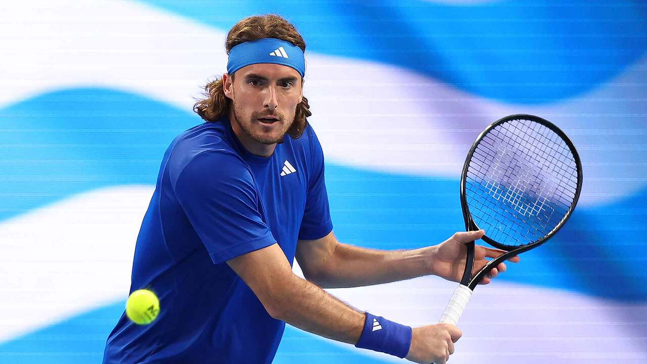 Hot Shot: Tsitsipas' bullet backhand down-the-line United Cup 2026