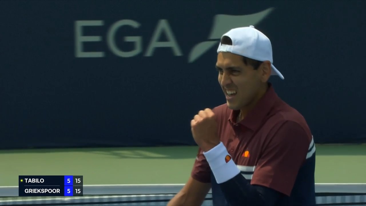 Hot Shot: Alcaraz stuns crowd with epic rally to save break point