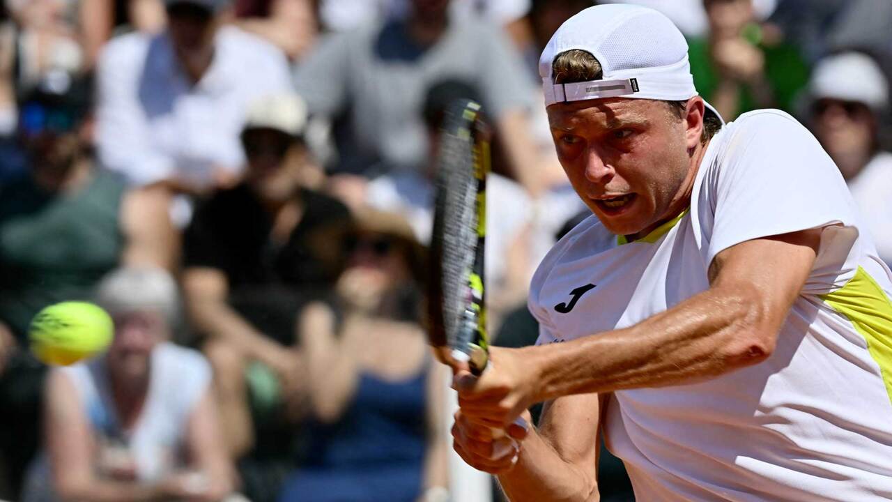 Highlights: Muller upsets Rublev in Rome for first Top 10 win