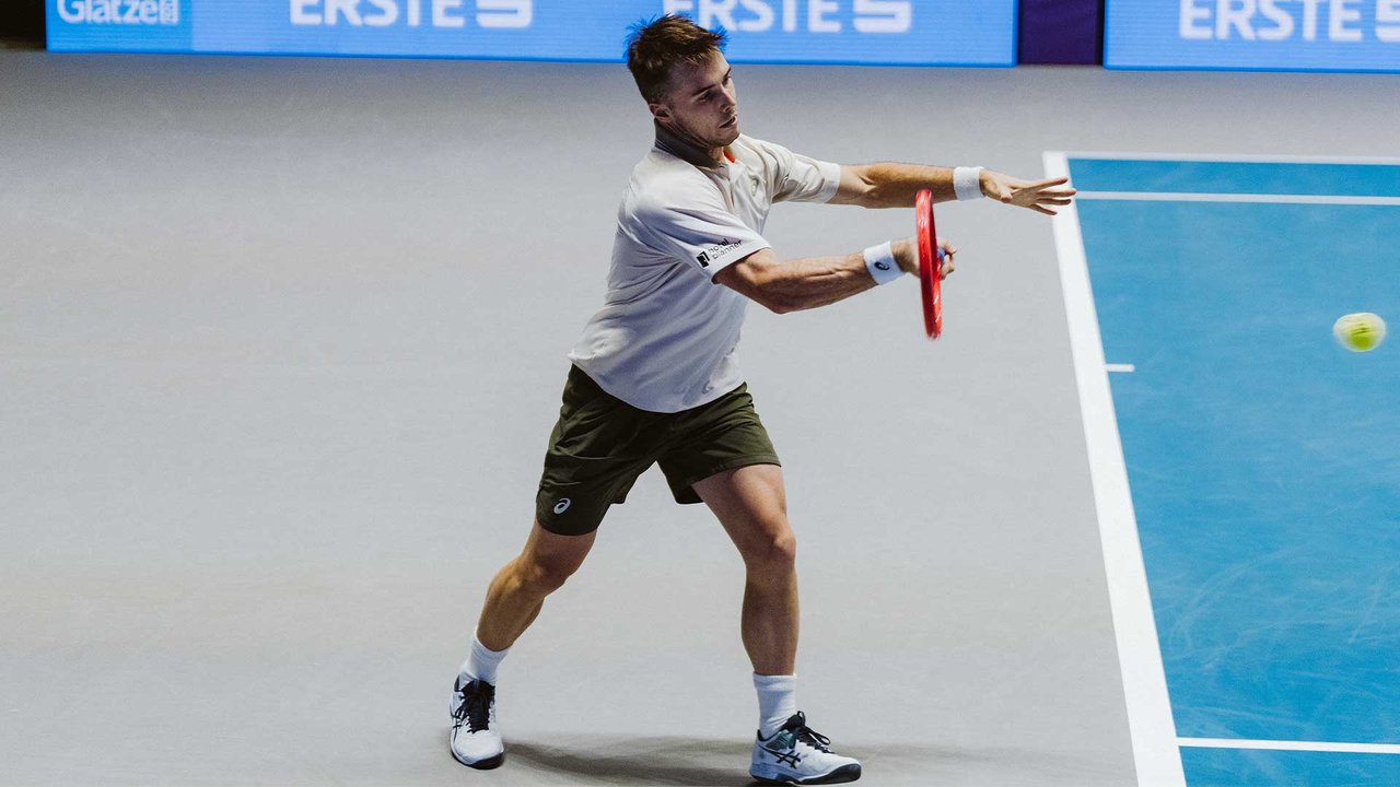 Hot Shot: Fery toys with Musetti to save break point in Vienna 2026