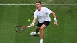 Hot Shot: Half-volley Harris! Briton has Humbert stranded in Eastbourne 2025