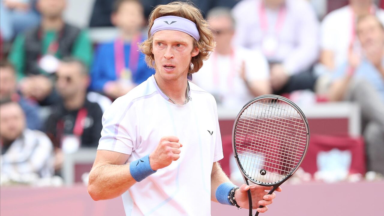 Hot Shot: Rublev Finds A Gap In Banja Luka