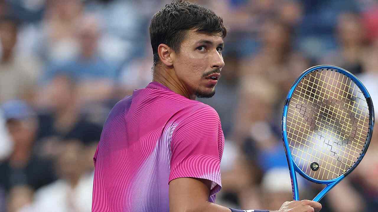 Highlights: Popyrin's lucky break in tie-break seals first set vs. Zverev in Toronto 2025