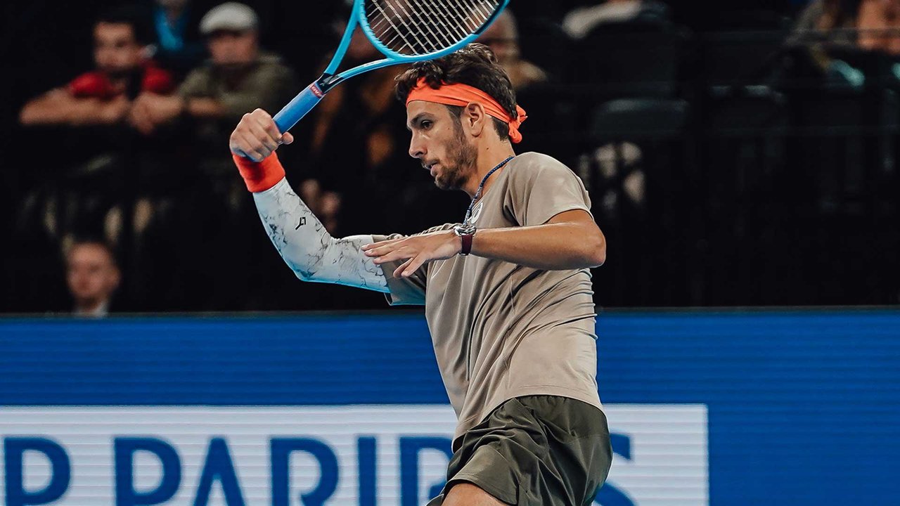 Hot Shot: Musetti earns early break in Lyon 2026 final with forehand scorcher