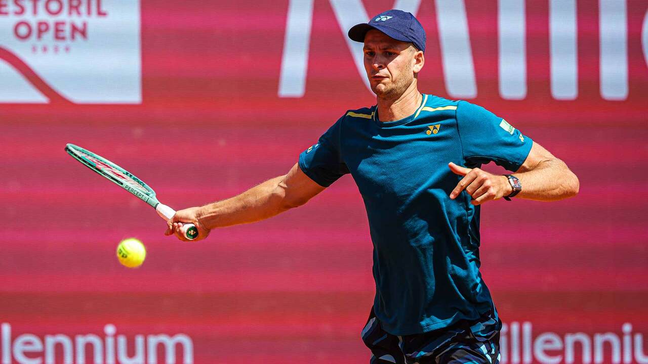 Highlights: Hurkacz sweeps into Estoril SFs