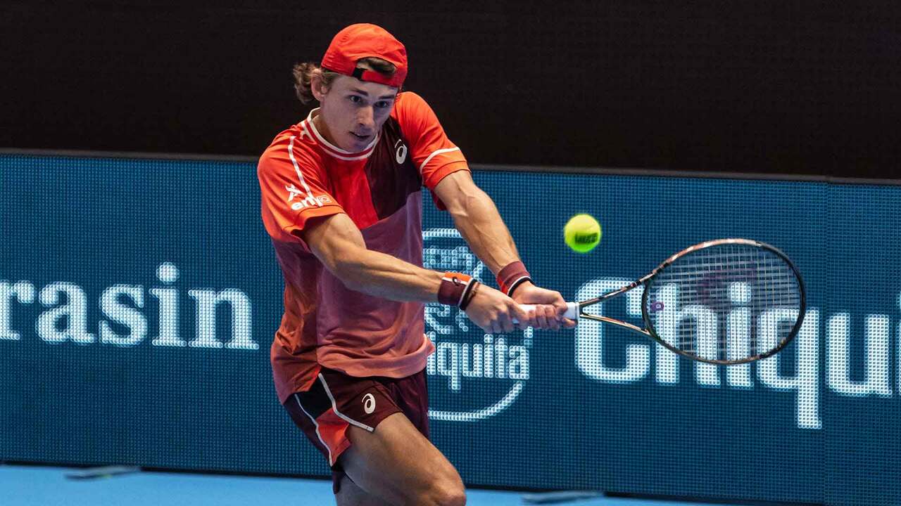 Highlights: De Minaur Downs Schwartzman In Basel 2023