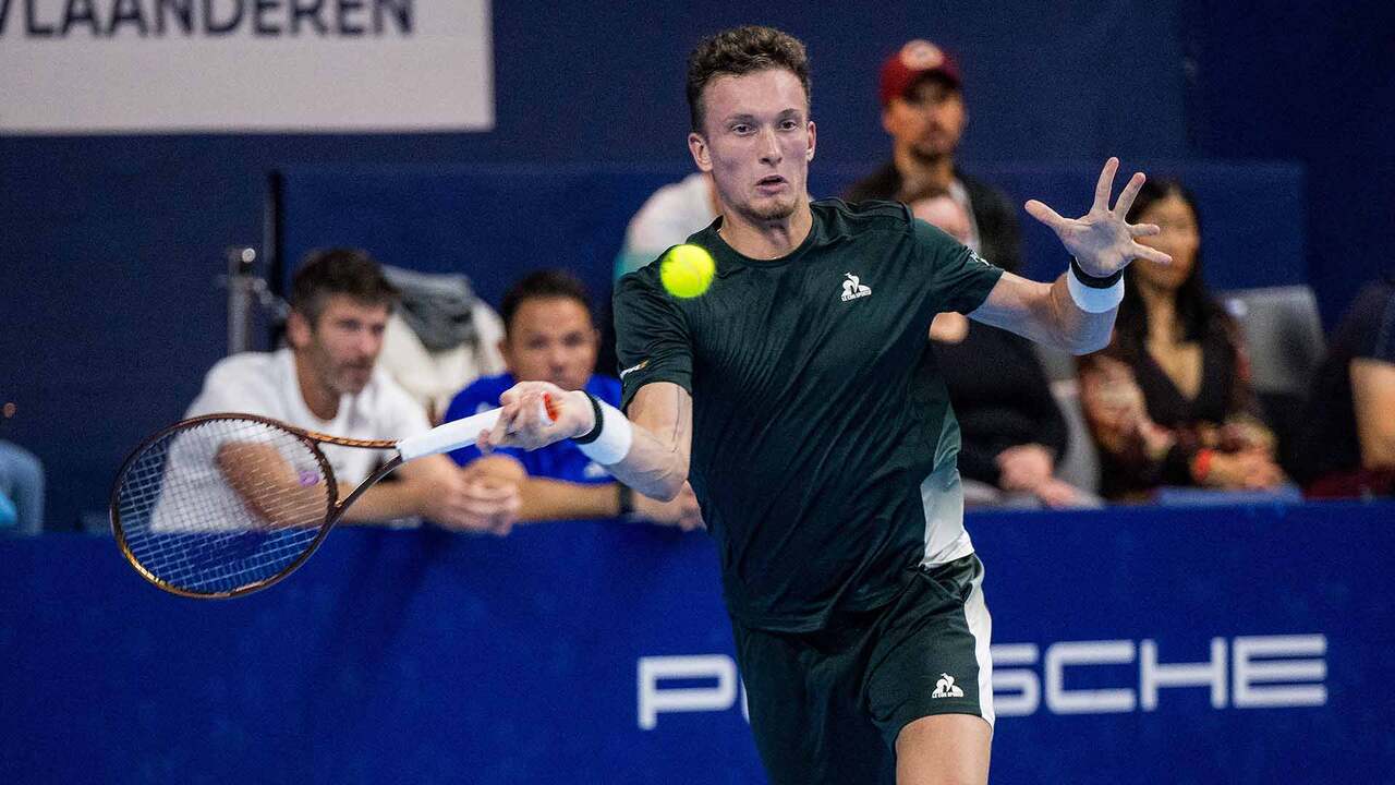 Highlights: Lehecka sinks Tsitsipas in Antwerp QFs 2024