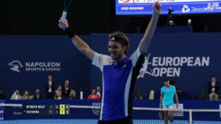 Highlights: Tsitsipas survives Seyboth Wild in Antwerp 