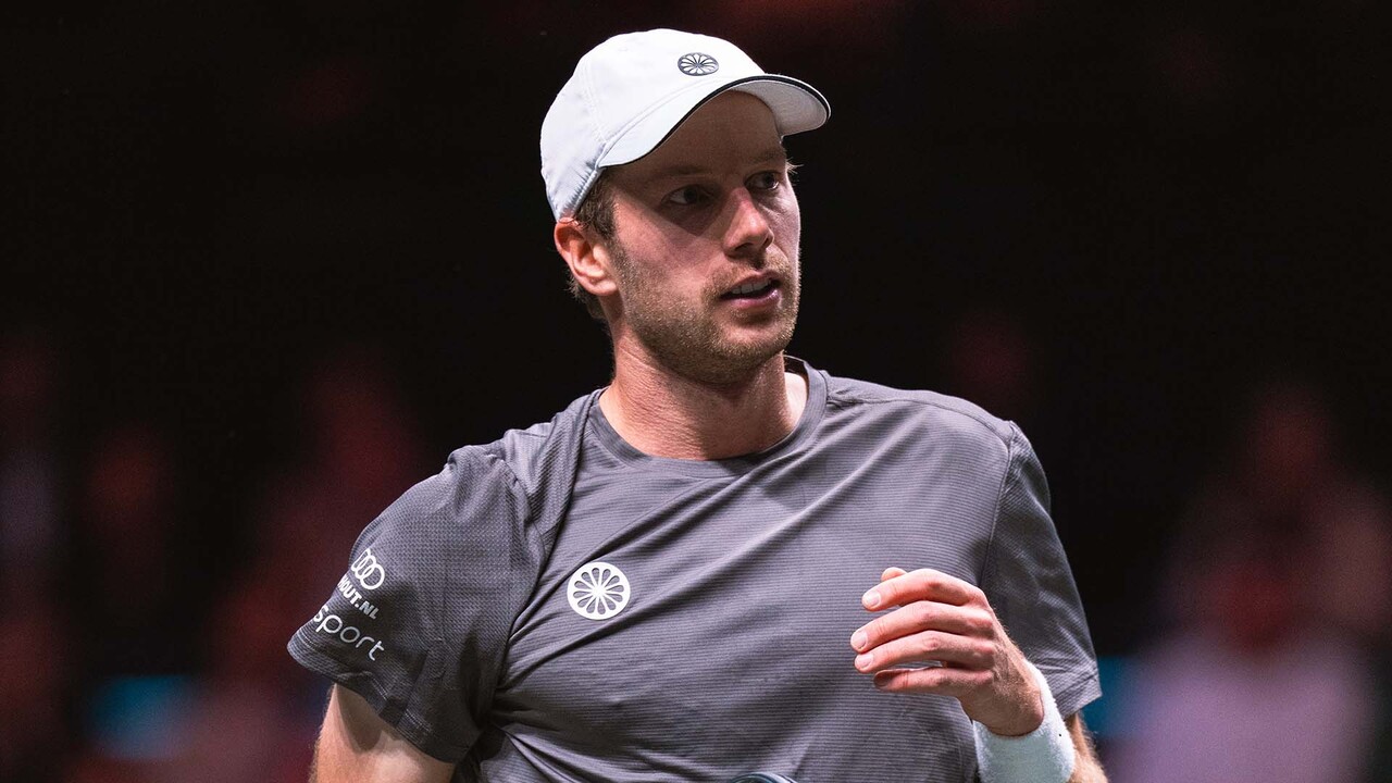 Hot Shot: Van de Zandschulp whips 'outrageous' winner in Rotterdam 2026