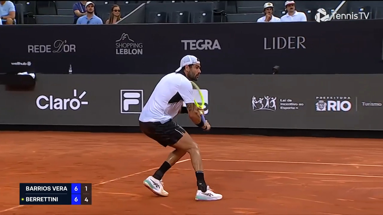 Hot Shot: Berrettini unlocks ballet mode in Rio de Janeiro! 