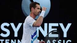 Hot Shot: Murray Demonstrates His Incredible Hand Skills In Sydney