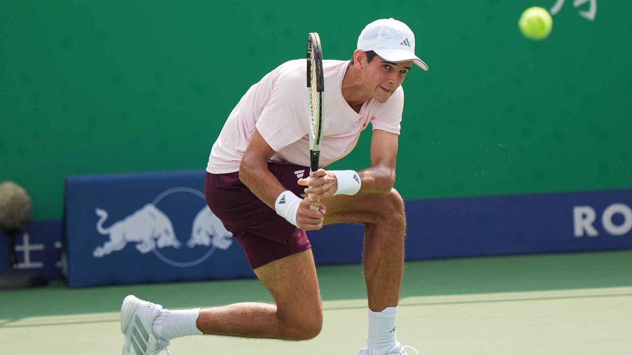 Hot Shot: Jodar & Lehecka trade blows in Shanghai!