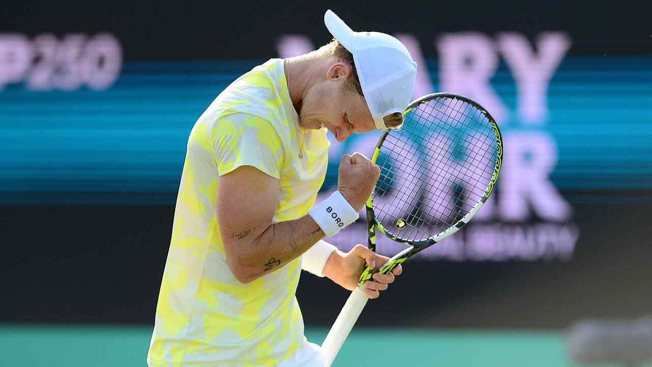 Watch home favourite Jesper De Jong's sublime skills at the net entertain the crowd at the Libema Open on Tuesday. Watch live & on-demand at tennistv.com.