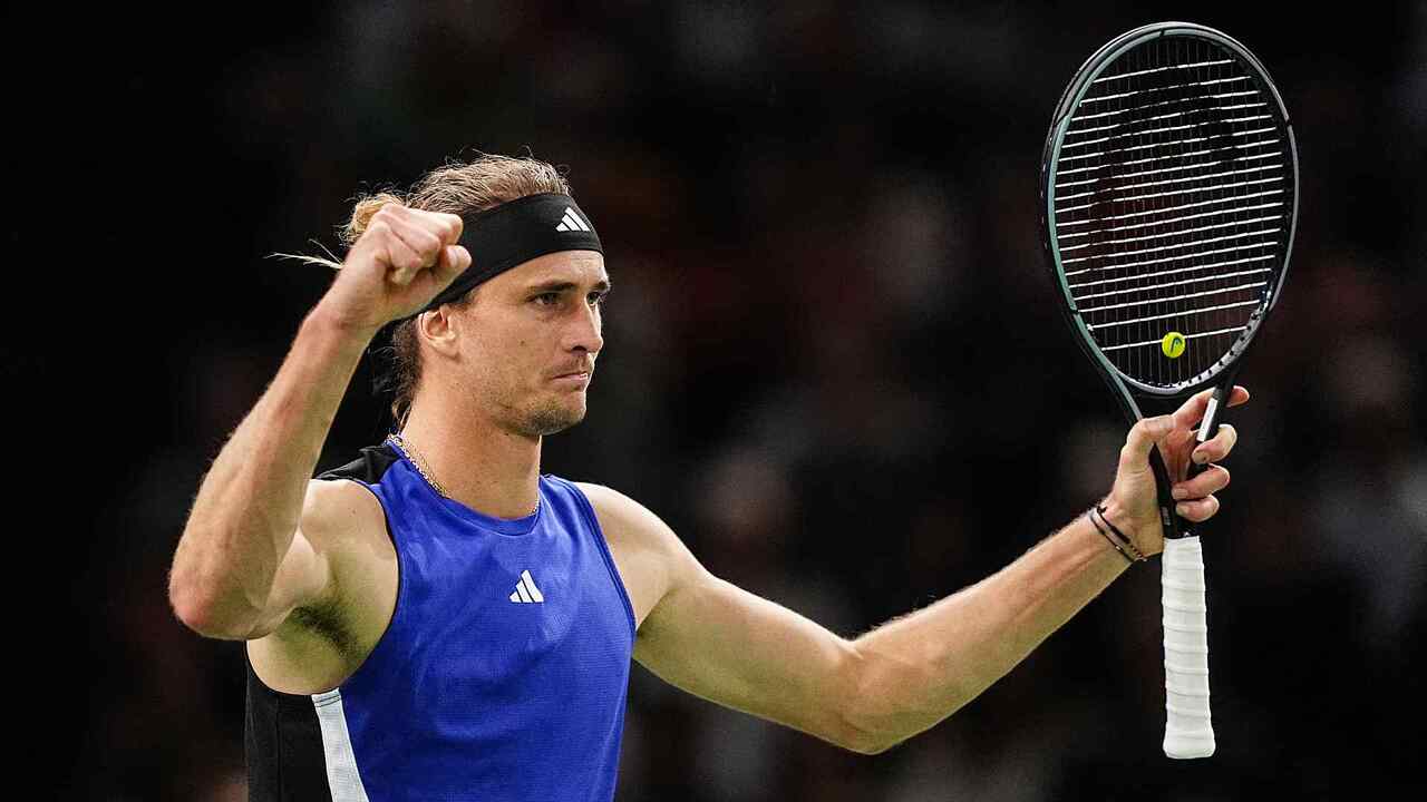 Highlights: Zverev edges Tsitsipas, storms into Paris SFs