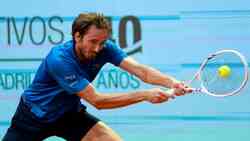 Highlights: Medvedev rallies past Nakashima into Madrid QFs