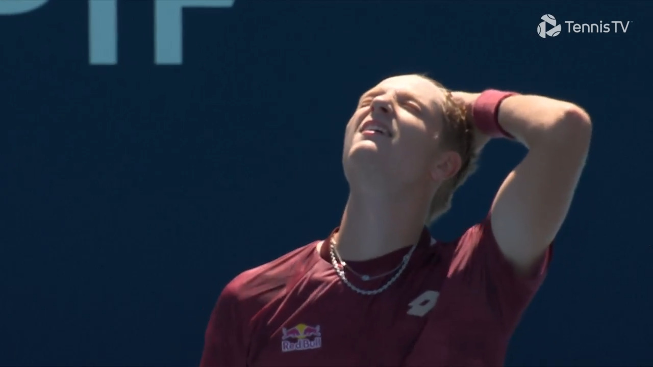 Watch the moment Landaluce, 20, made his first Masters 1000 QF in Miami 2026