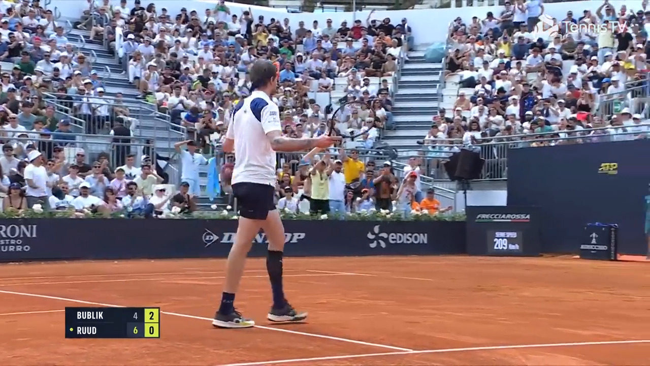 Hot Shot: No need to see! Bublik turns back after drop-volley stunner in Rome