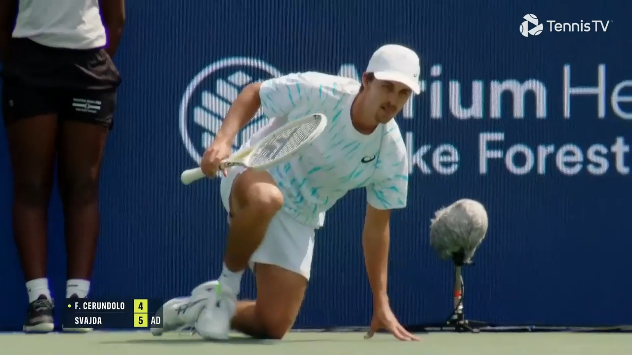 Hot Shot: Svajda slips & slides to secure set