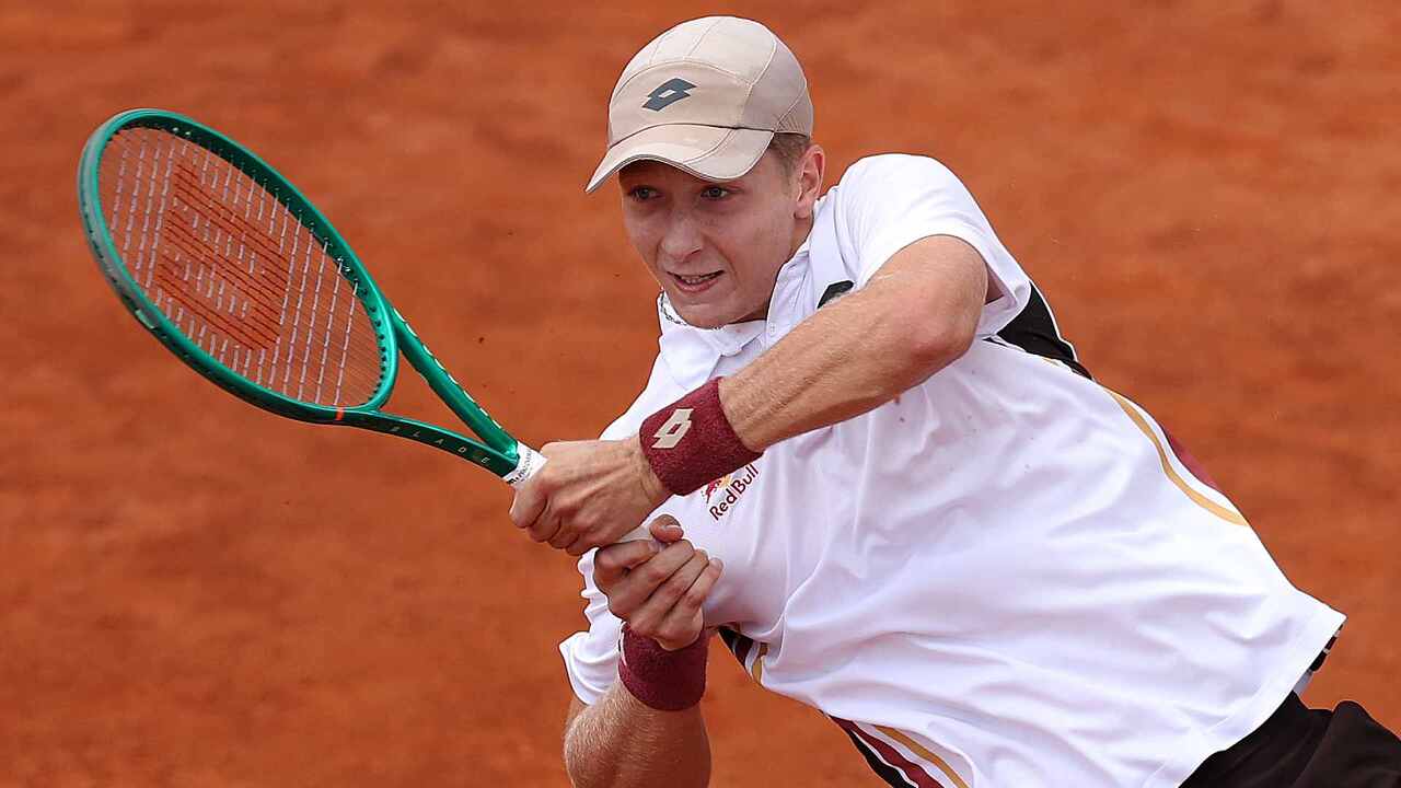 Hot Shot: Landaluce carves early break point with fiery return winner in Rome 2026