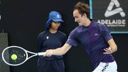 Hot Shot: Un Gran Combo Revés-Derecha De Medvedev En Adelaida